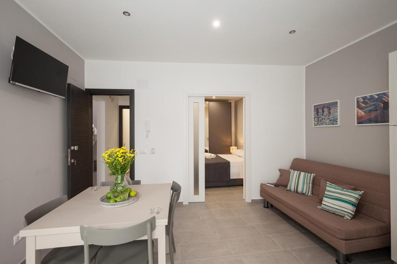 Holiday House Da Vinci Apartment Terrasini Luaran gambar