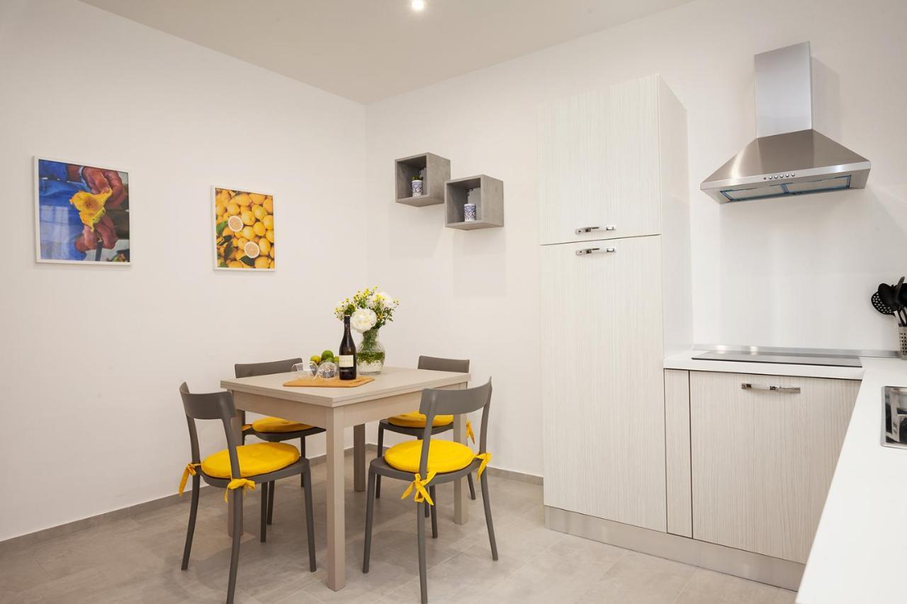 Holiday House Da Vinci Apartment Terrasini Luaran gambar
