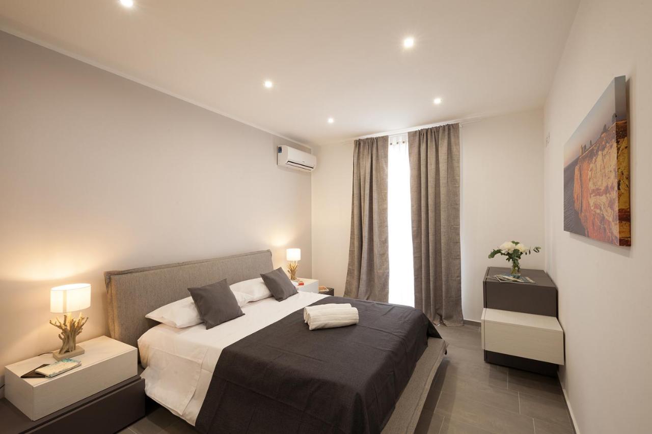 Holiday House Da Vinci Apartment Terrasini Luaran gambar